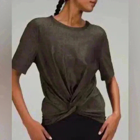 Lululemon Crescent T-Shirt Spark Casual Top Metallic Golden Threads‎ Size 4 - Picture 2 of 6